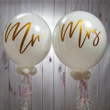 Mr & Mrs Wedding Day Bubble Balloon Package